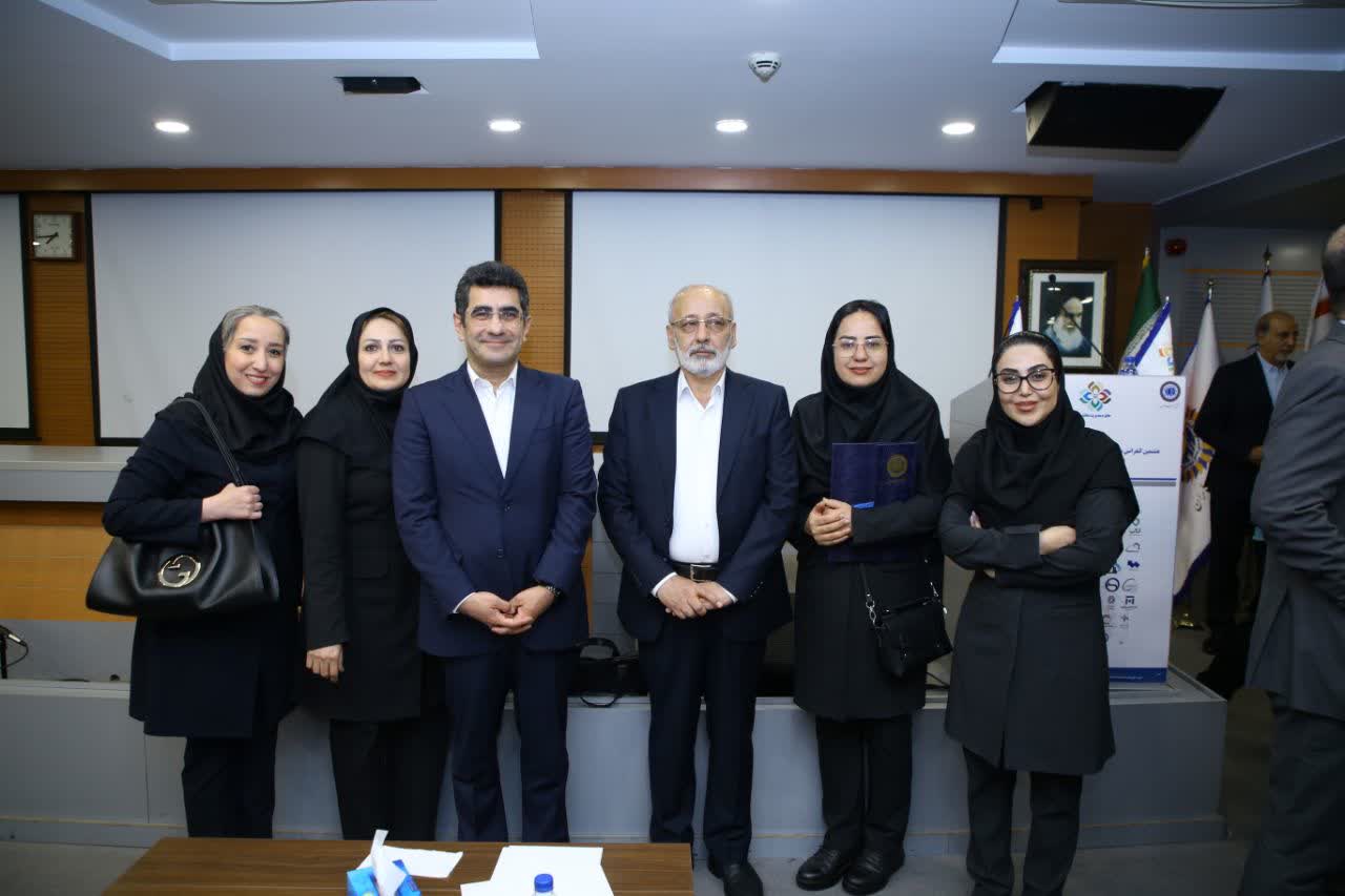 درخشش بانوی فولادی در هشتمین جایزه مدیریت دانشی